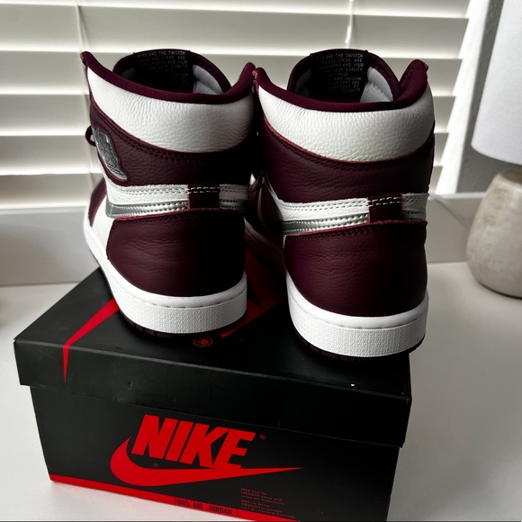Air Jordan 1 Retro High OG Mens Sneakers! - Picture 5 of 6